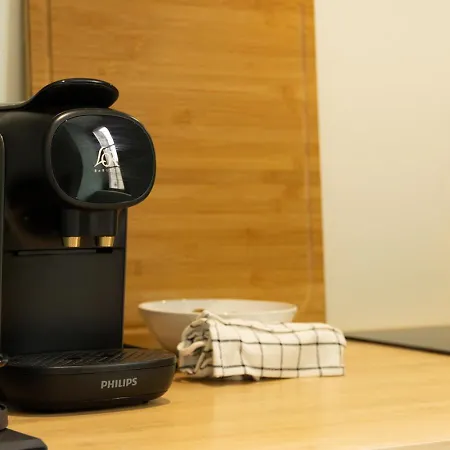 Le Camelia Neuf Centre アパート *
